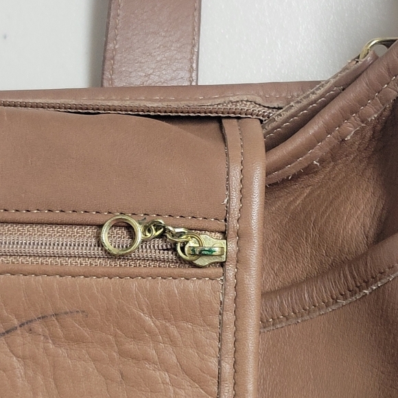 Coach Vintage Whitney Leather Saddle Flap Bag 4115. - Picture 11 of 16